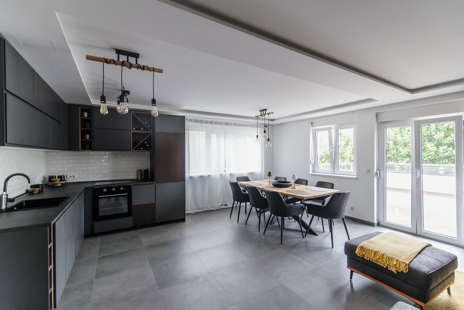 Cuisine et salle à manger rangées